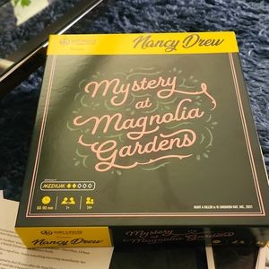 Mystery at Magnolia Gardens (Hunt a Killer) Game